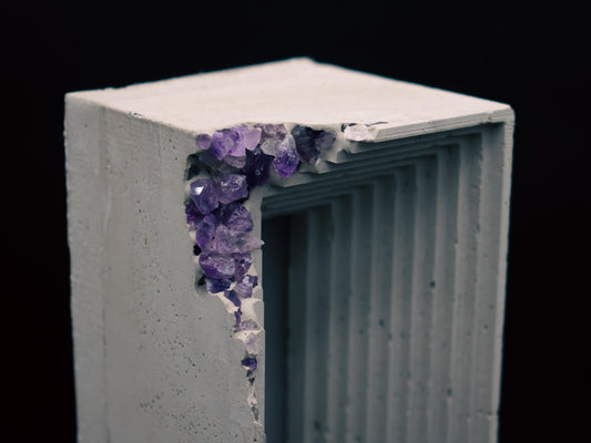 Crystal Industrial Table Lamp / Concrete night Light / Unique Home Decor / Modern Loft Decor / Birthstone / Luxury Gift / Cement Decor